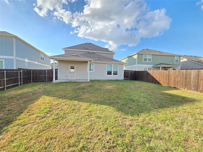 Building Photo - 604 Red Knot Ave