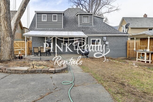 Building Photo - 1610 W Kiowa St