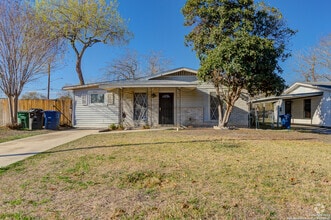 Building Photo - 3503 Sun Beam Ln