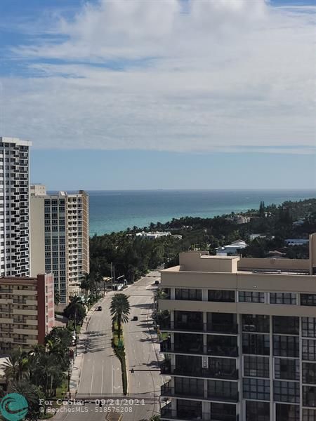 Building Photo - 1985 S Ocean Dr