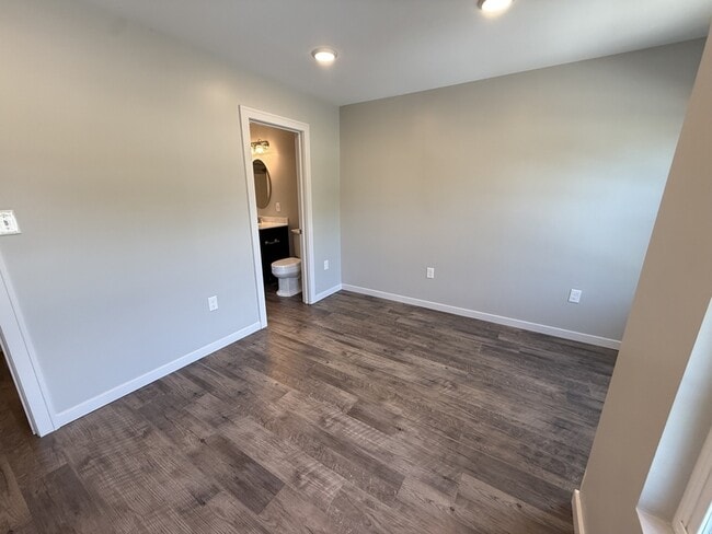 Building Photo - 106 Terrace Drive