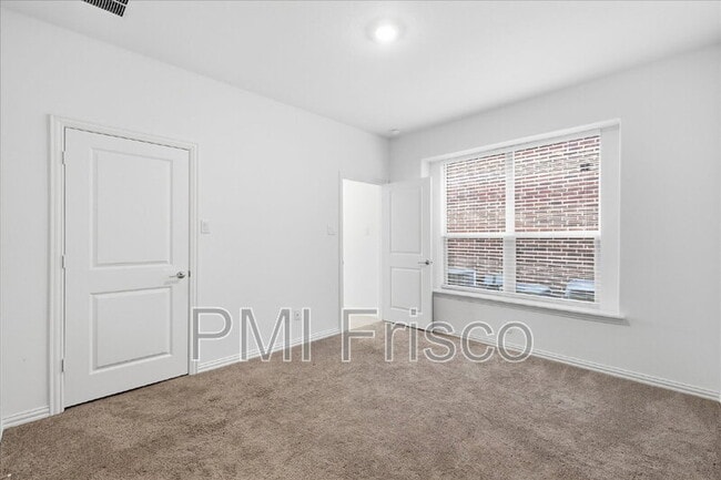 Building Photo - 8316 Catalpa Ln
