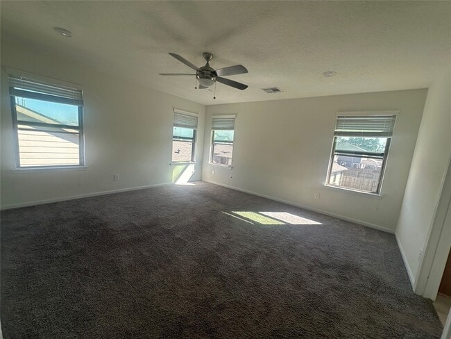 Building Photo - 3322 Nila Crk Dr