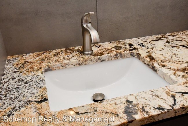 Building Photo - 1764 Frankfort Ave