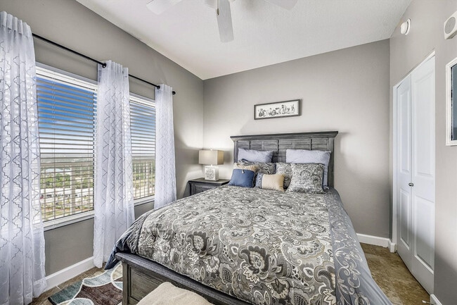 Building Photo - 104 Gulfside Ct