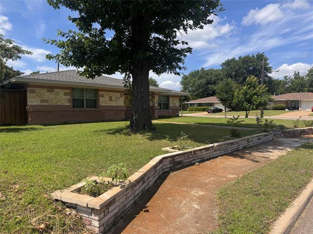 Building Photo - 514 E Lynn Dr
