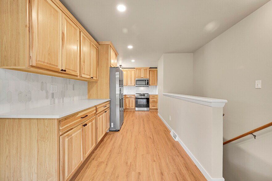 Building Photo - 2742 W 22nd Street Dr