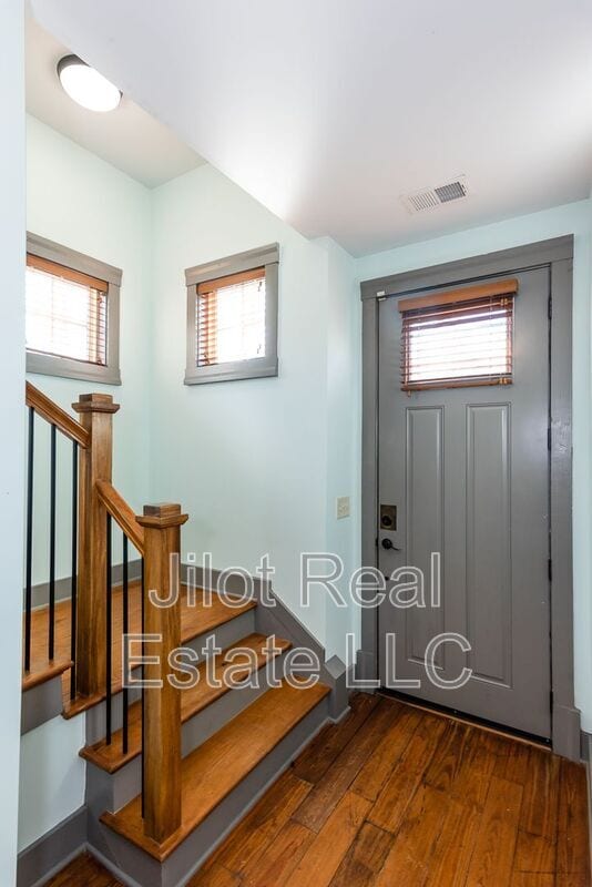 Building Photo - 1806 DeKalb Ave NE