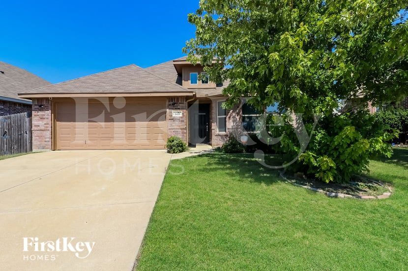 Building Photo - 500 Stone Crossing Ln