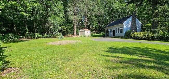 Building Photo - 50 Mountain Rd