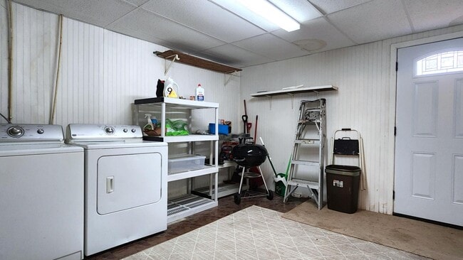 Building Photo - 13 Seafarer Ln