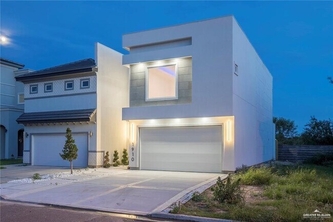 Building Photo - 29 Sunset Dr