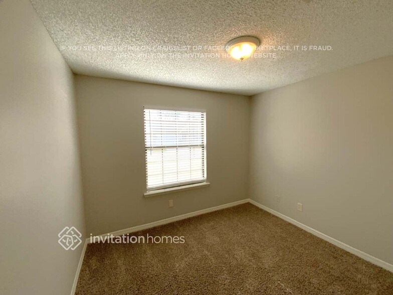 Building Photo - 1371 High Plains Dr W
