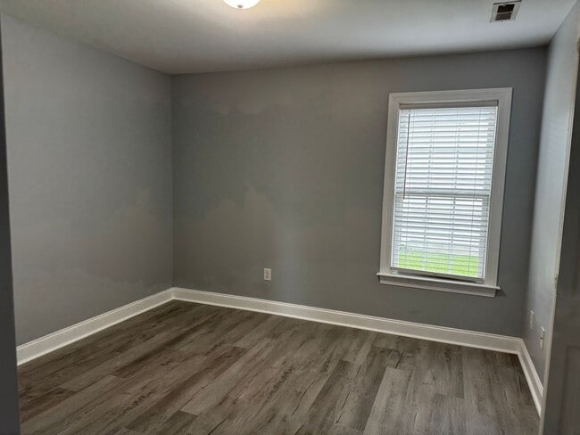 Building Photo - Carolina Pines Home