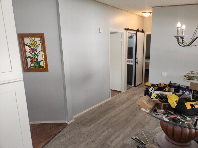 Building Photo - 4699 SE Bywood Ter