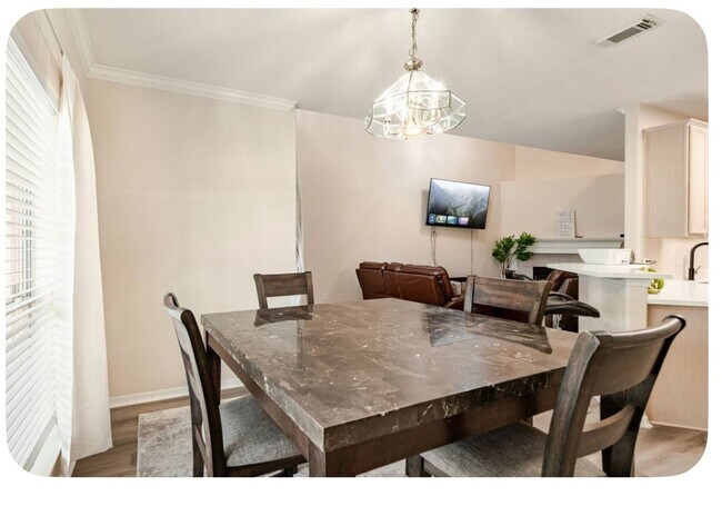 Building Photo - 13674 Garden Grove Ct