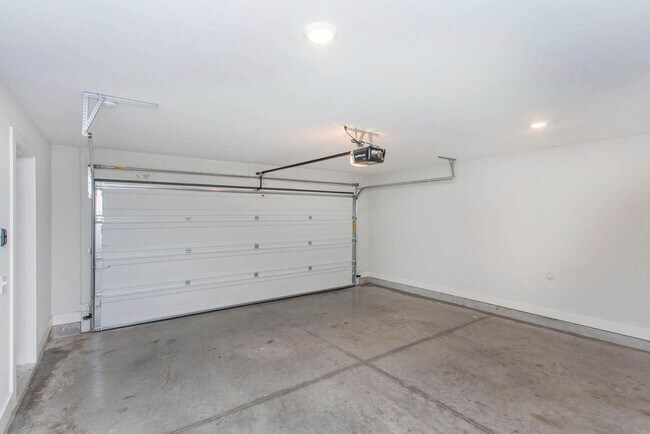 Building Photo - 2019C Beech Ave