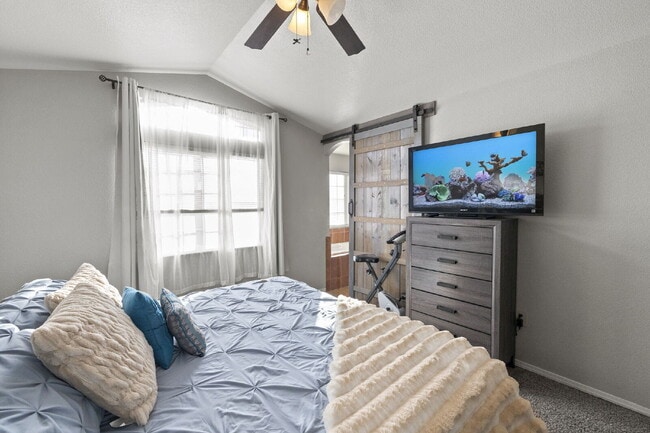 Building Photo - Bright & Spacious 4-Bedroom Home with Open-Concept Living, Fenced Yard & 2-Car Garage