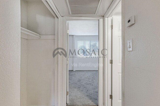 Building Photo - 3810 N Maryvale Pkwy