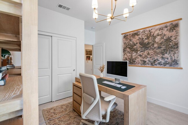 Building Photo - Beautiful 5bed/4bath for Rent Home at Great Park