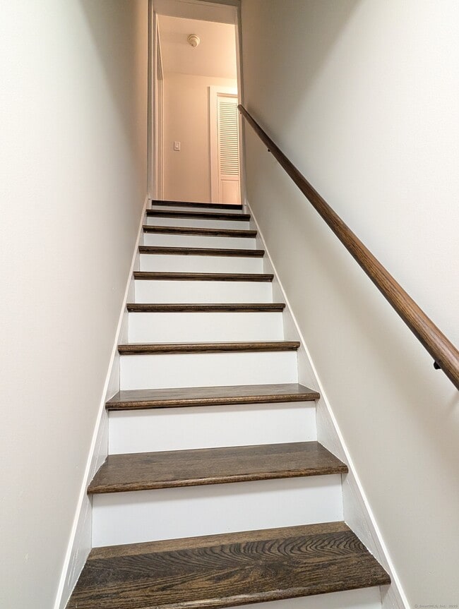 Building Photo - 93 Bailey Rd