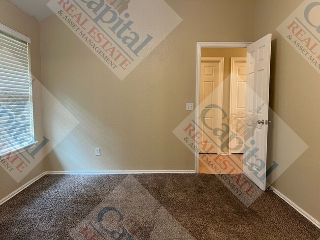 Building Photo - Home Sweet Home- Move In Special!!!!