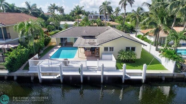 Building Photo - 681 Marine Dr