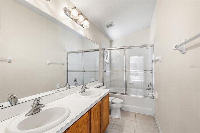 Building Photo - 5033 Glenburne Dr