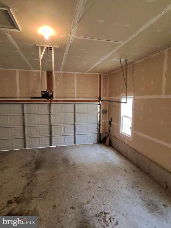 Building Photo - 12489 Pfitzner Ct