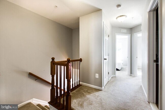 Building Photo - 7831 River Rock Way