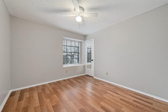 Building Photo - 4601 Manzanillo Dr