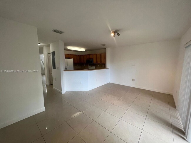 Building Photo - 3038 SW 129th Ter