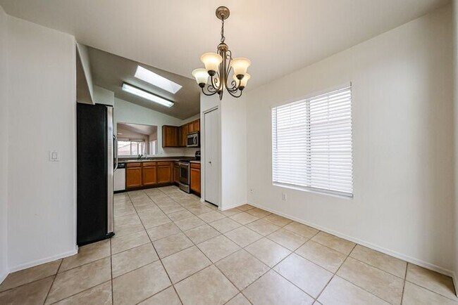 Building Photo - Charming 3-bedroom, 2-bathroom home locate...