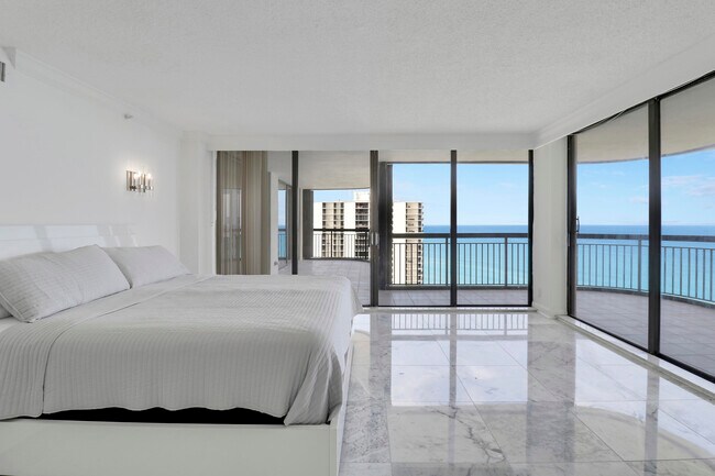 Building Photo - 5380 N Ocean Dr