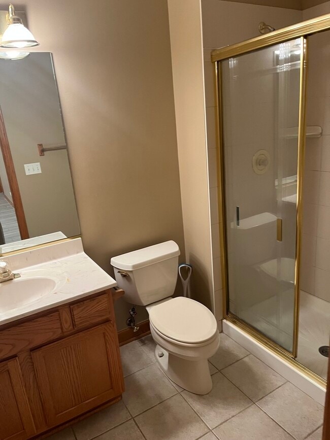 Building Photo - 934 Winnetka Terrace