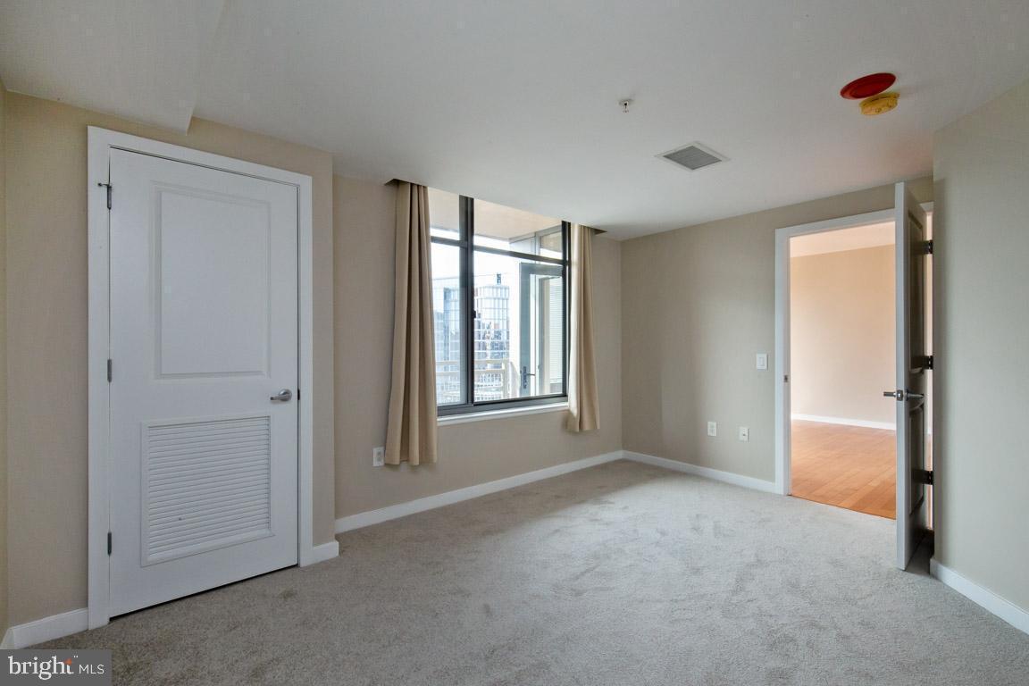 Building Photo - 475 K St NW