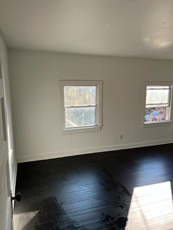 Building Photo - 421-423-423 Caldwell St
