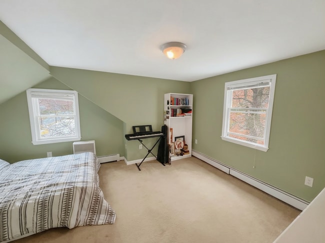 Building Photo - Beautiful House Available in Wakefield MA!