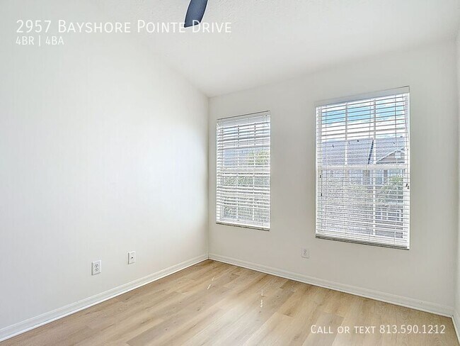 Building Photo - 2957 Bayshore Pointe Dr