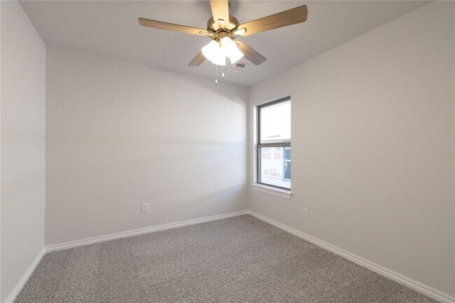 Building Photo - 9024 NW 127th St