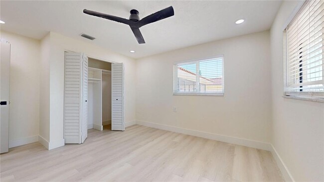 Building Photo - 6380 3rd Palm Point