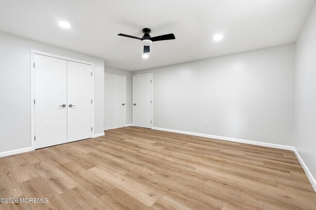 Building Photo - 638 Overton Pl