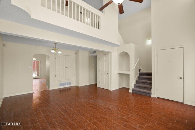 Building Photo - 4089 Tierra Bronce Dr