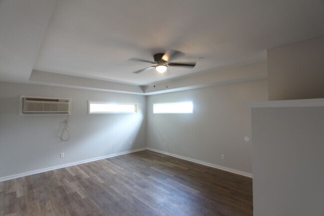 Building Photo - Belview Heights!! Cute! Cute! Cute!