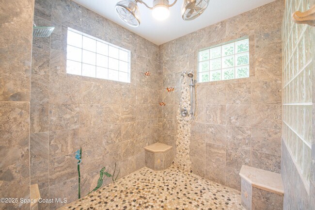 Building Photo - 1613 Indian River Dr