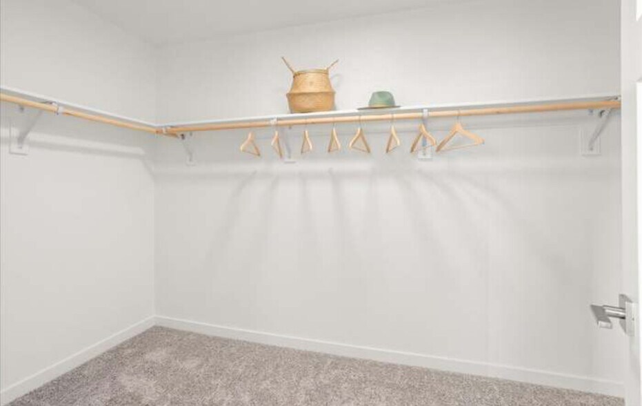 Building Photo - 13911 SW 172nd Ave