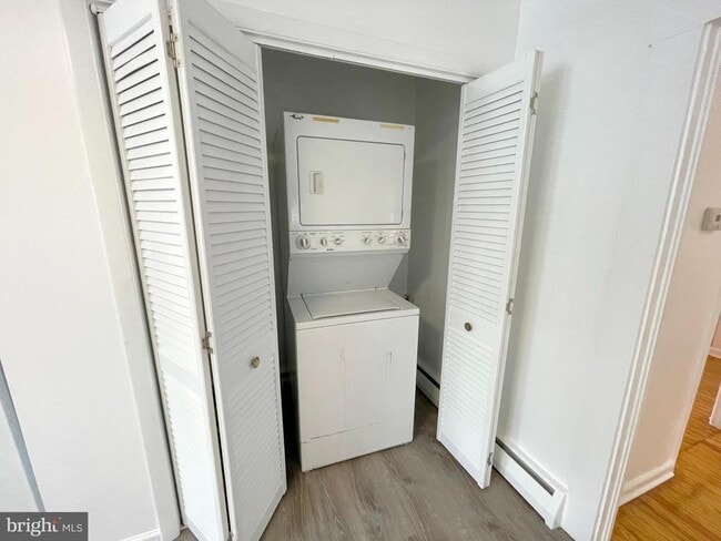 Building Photo - 590 Hallowing Point Rd