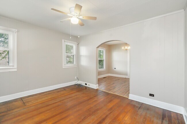 Building Photo - 1811 Fleming St
