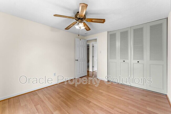 Building Photo - 6634 Dovecote Dr