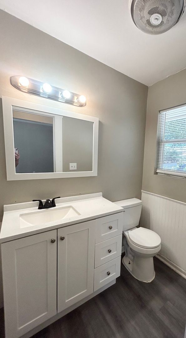 Building Photo - Charming 3-Bed, 2-Bath Home in Northeast S...